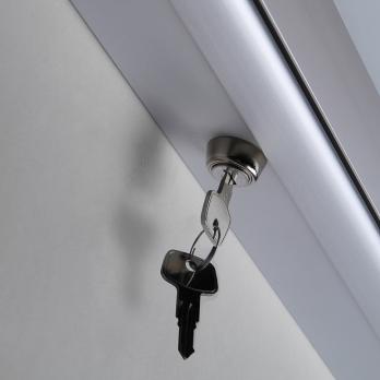 Vitrína 27xA4, robustný rám